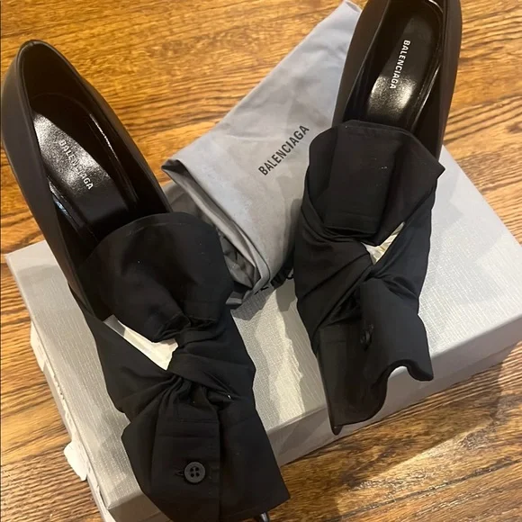 Balenciaga Light Gray Shoe Box - Picture 8 of 13